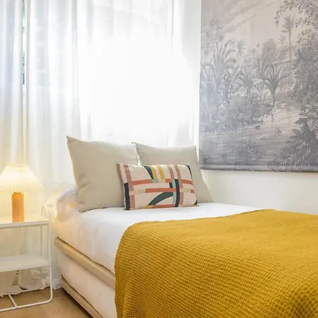 Living Urban 10 Apartment Oviedo