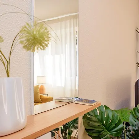Living Urban 10 Apartment