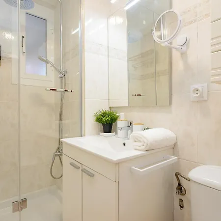 Living Urban 10 Apartament Oviedo